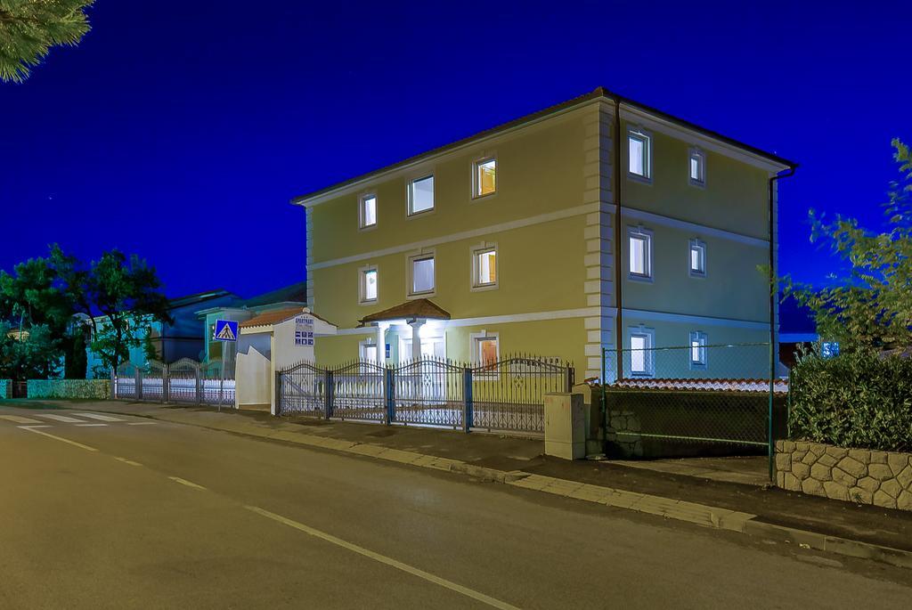 Apartments Villa Maria Crikvenica Esterno foto